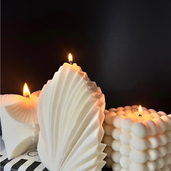 Candle - Picture 3 of 3